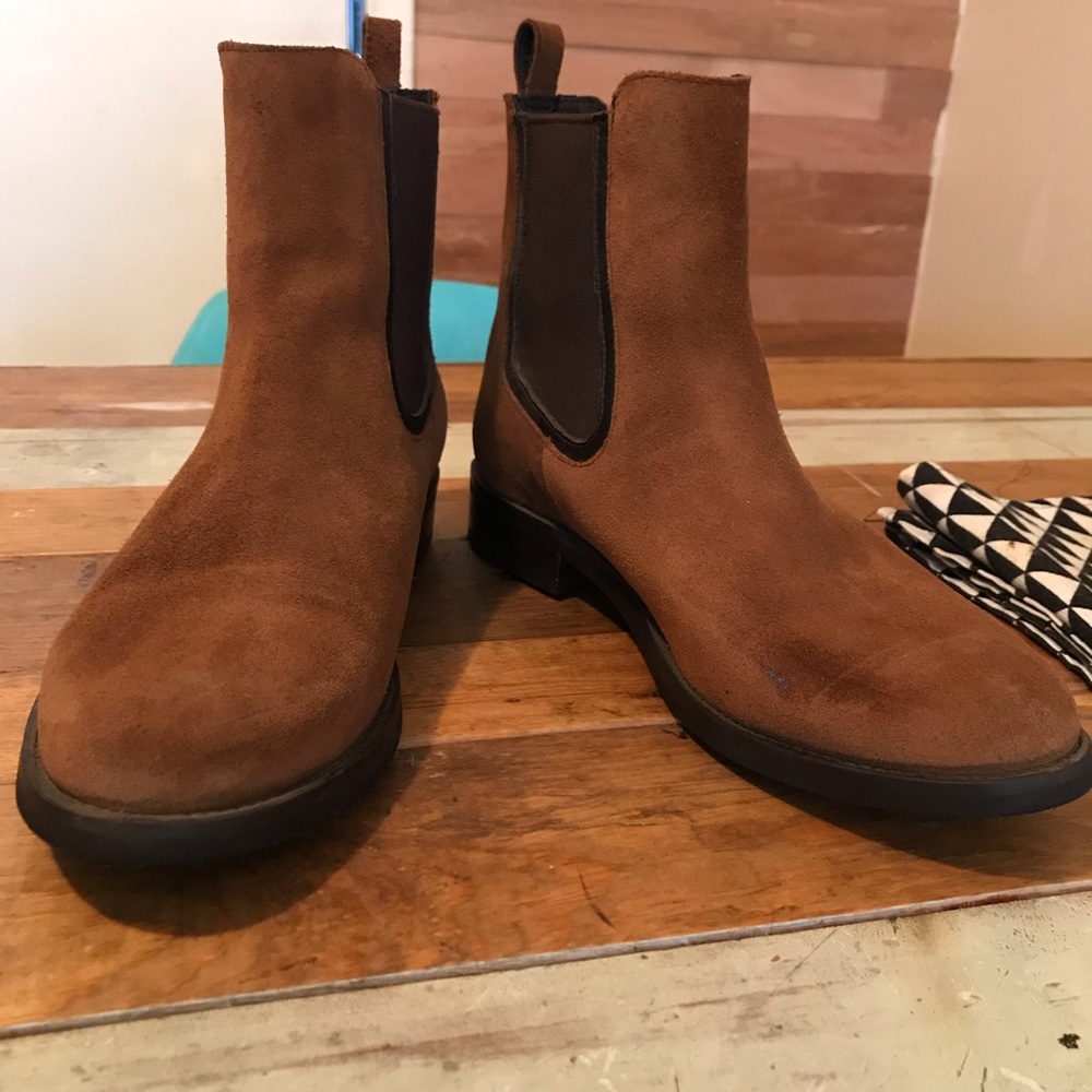 Thirsday boots